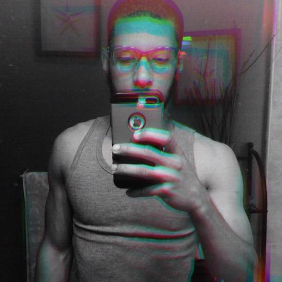 Meet your Posher, Kyle - Picture 1 of 1